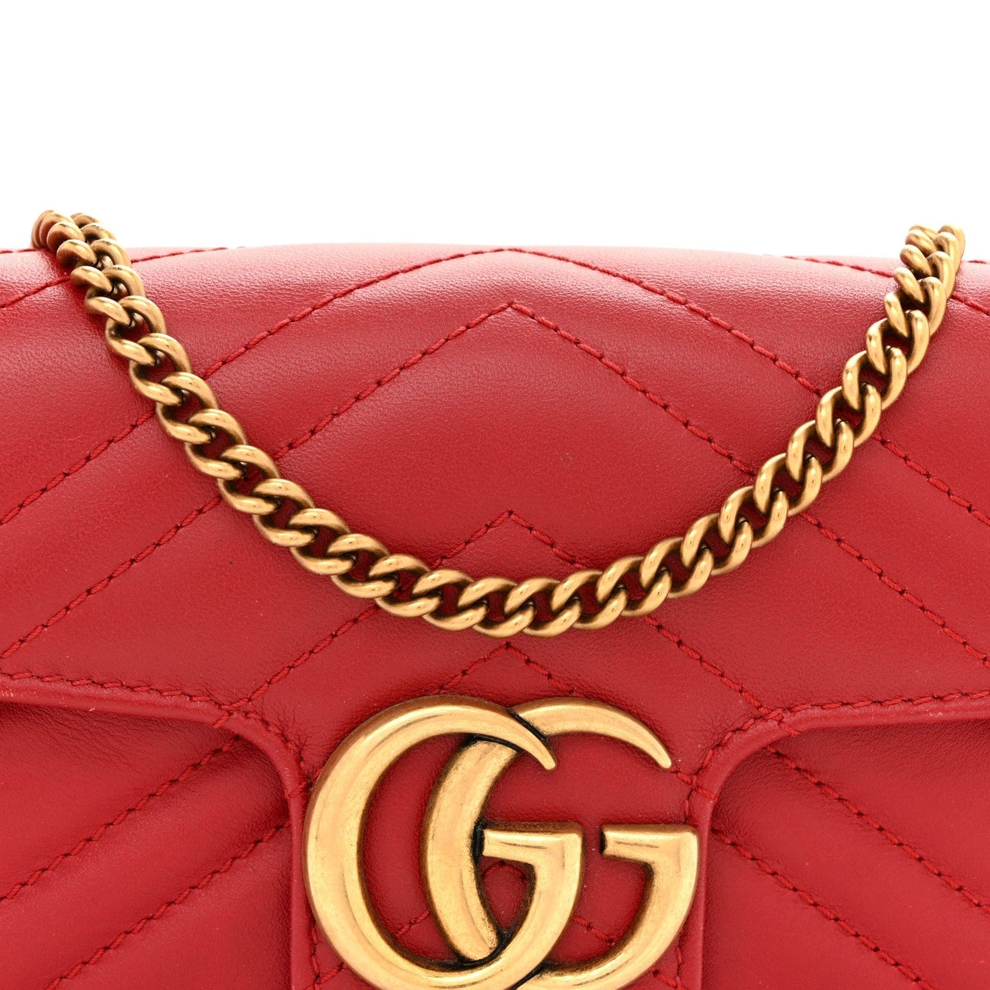 Calfskin Matelasse Super Mini GG Marmont Shoulder Bag Hibiscus Red