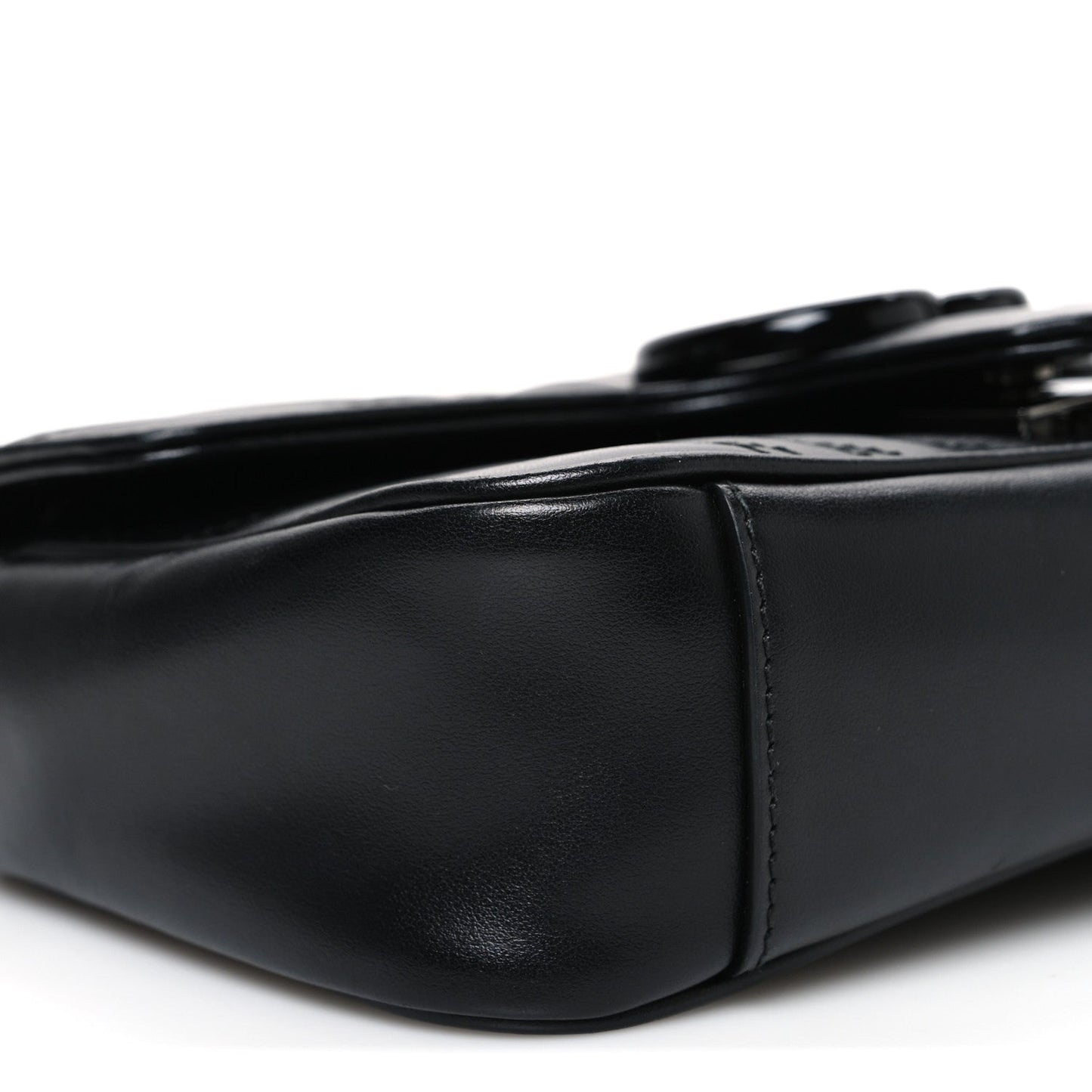 Calfskin Matelasse Monochrome Mini GG Marmont Shoulder Bag Black