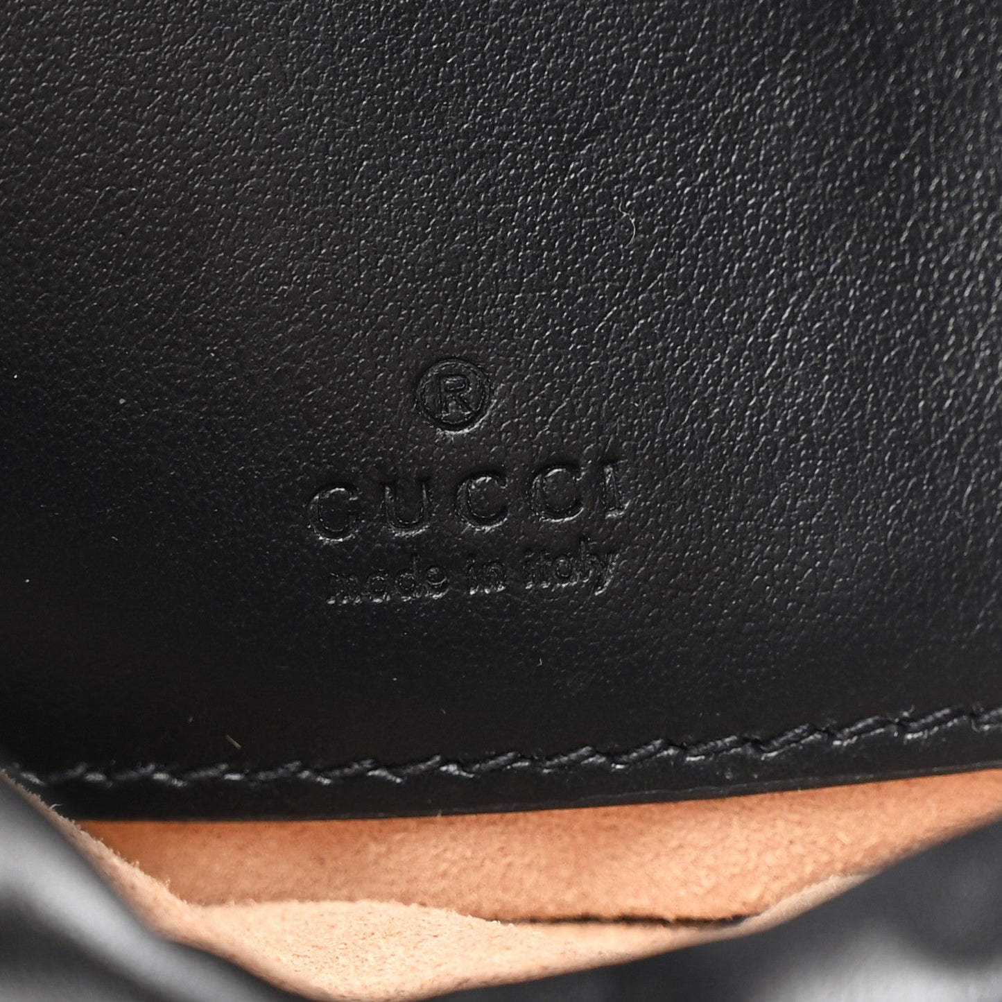 Calfskin Matelasse Mini GG Marmont 2.0 Bucket Bag Black