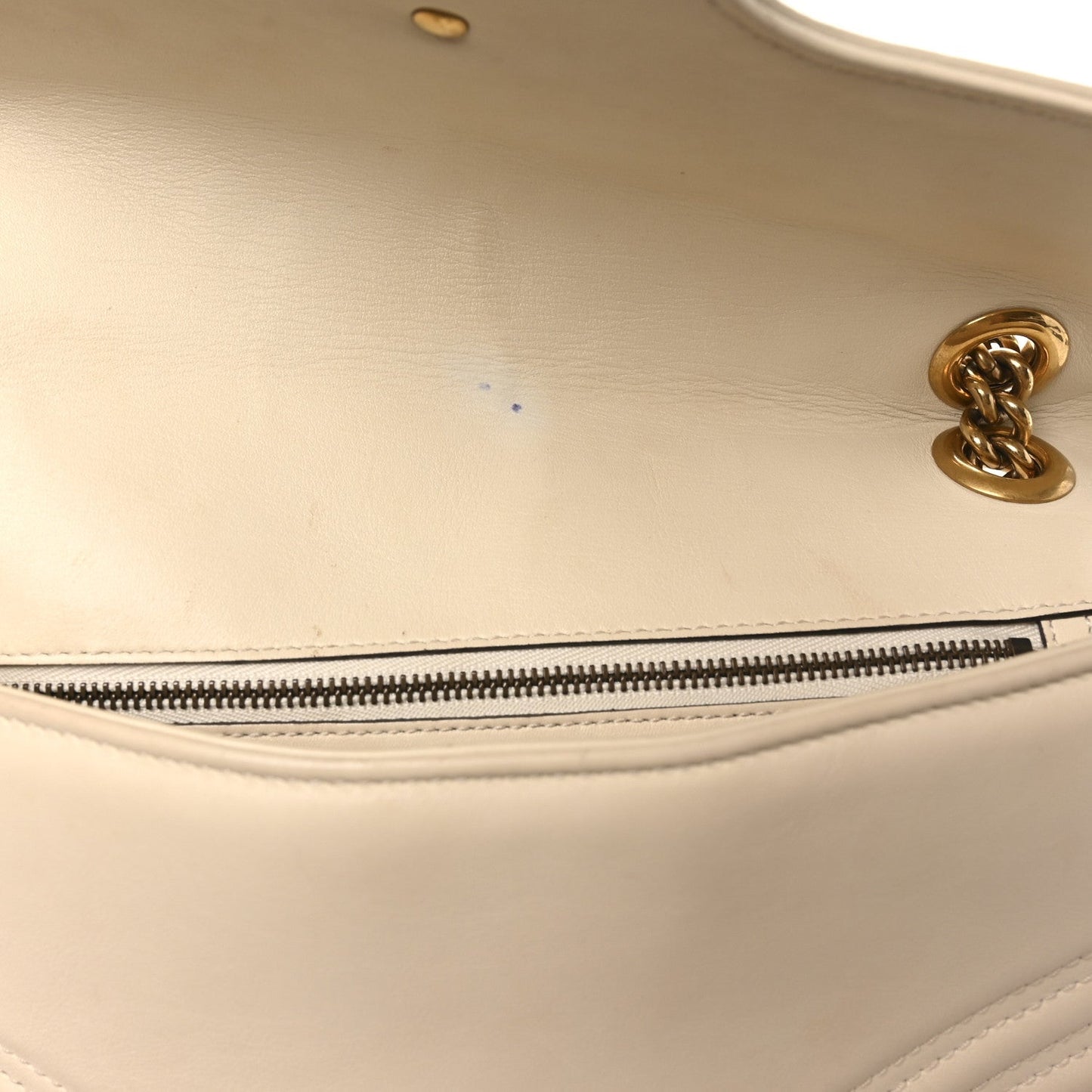 Calfskin Matelasse Medium GG Marmont Shoulder Bag White
