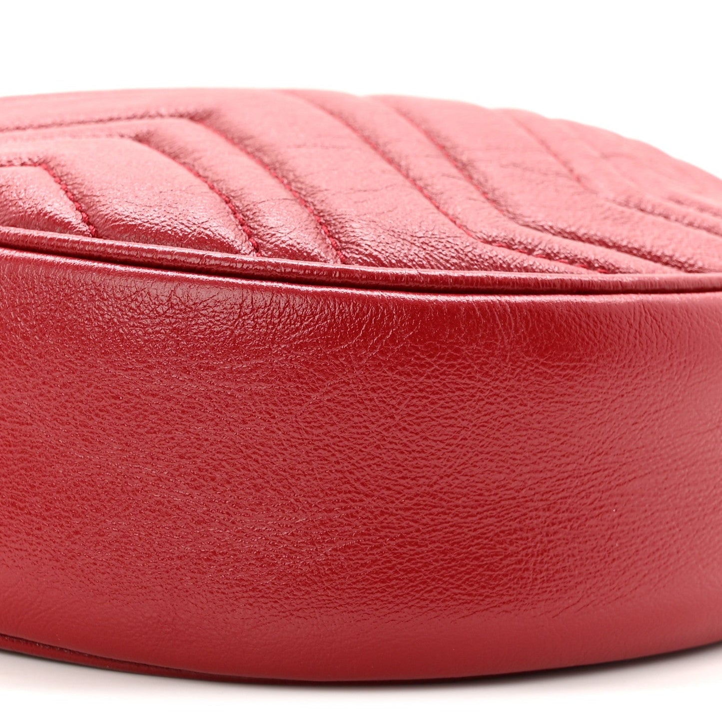 Glazed Calfskin Matelasse Heart Mini GG Marmont Round Shoulder Bag Romantic Cerise