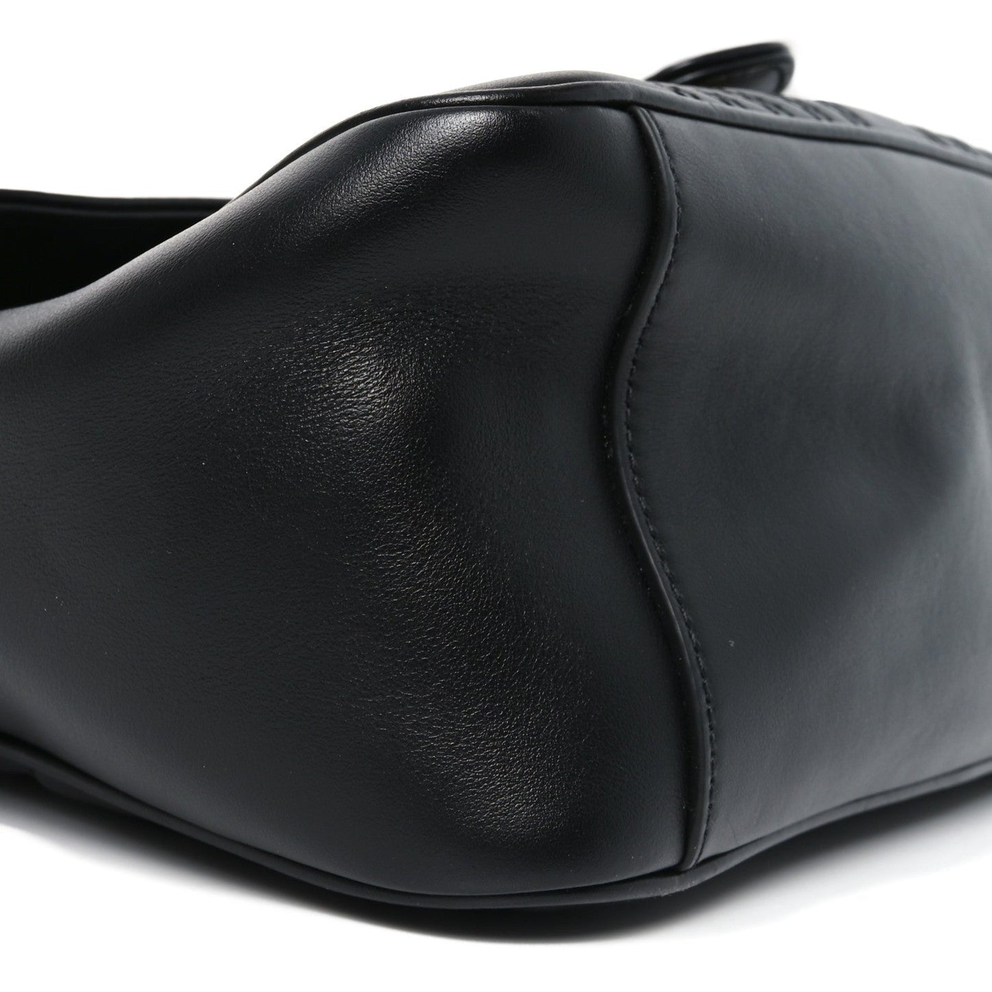 Calfskin Matelasse Small GG Marmont Top Handle Shoulder Bag Black
