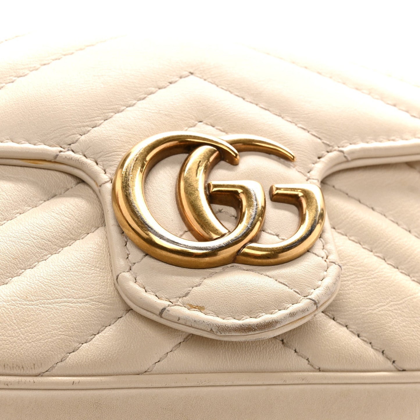Calfskin Matelasse Super Mini GG Marmont Shoulder Bag White