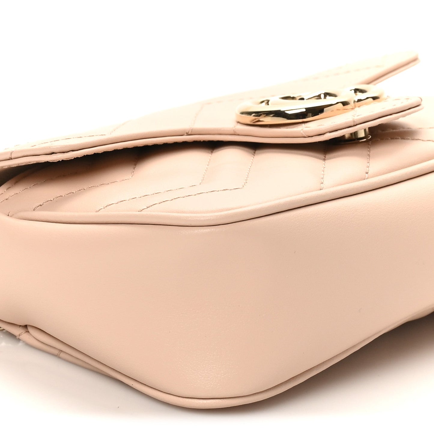 Calfskin Matelasse Super Mini GG Marmont Shoulder Bag Porcelain Rose