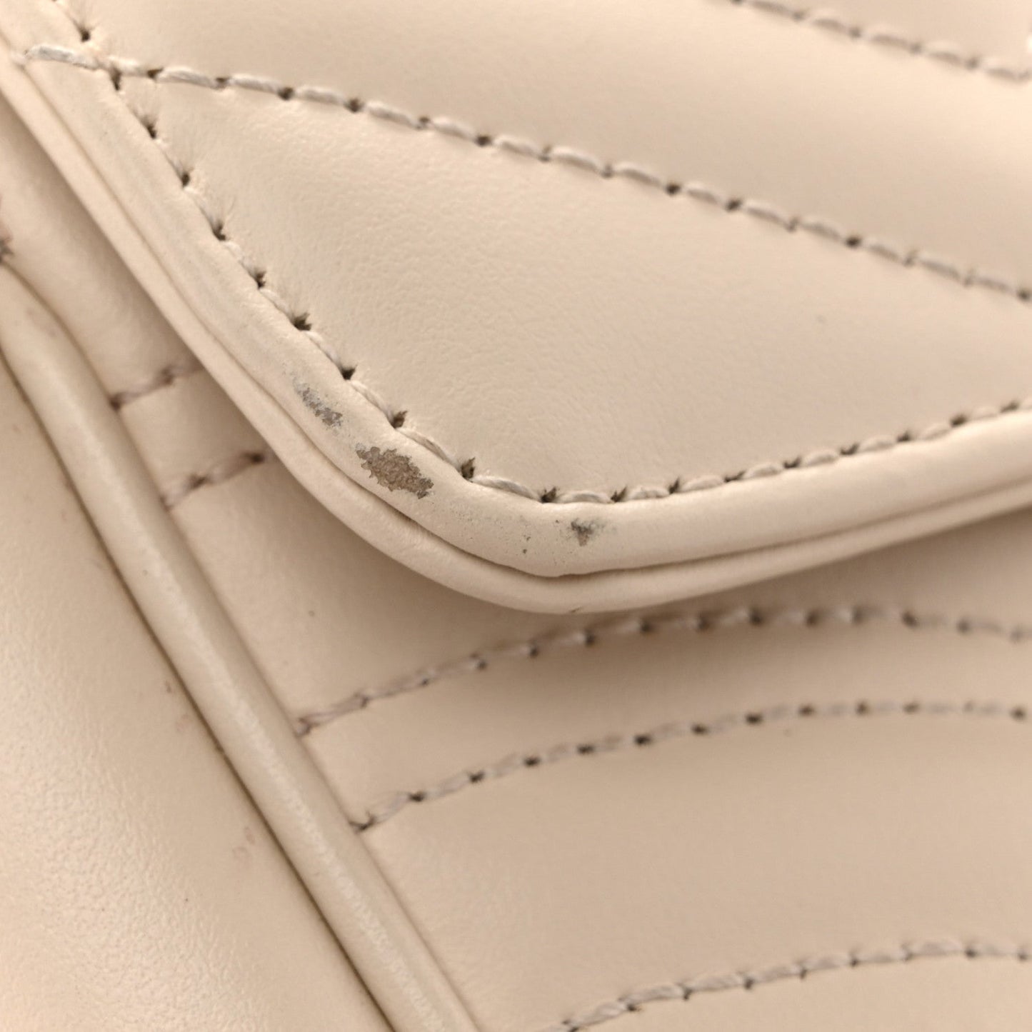 Calfskin Matelasse Mini GG Marmont Shoulder Bag White