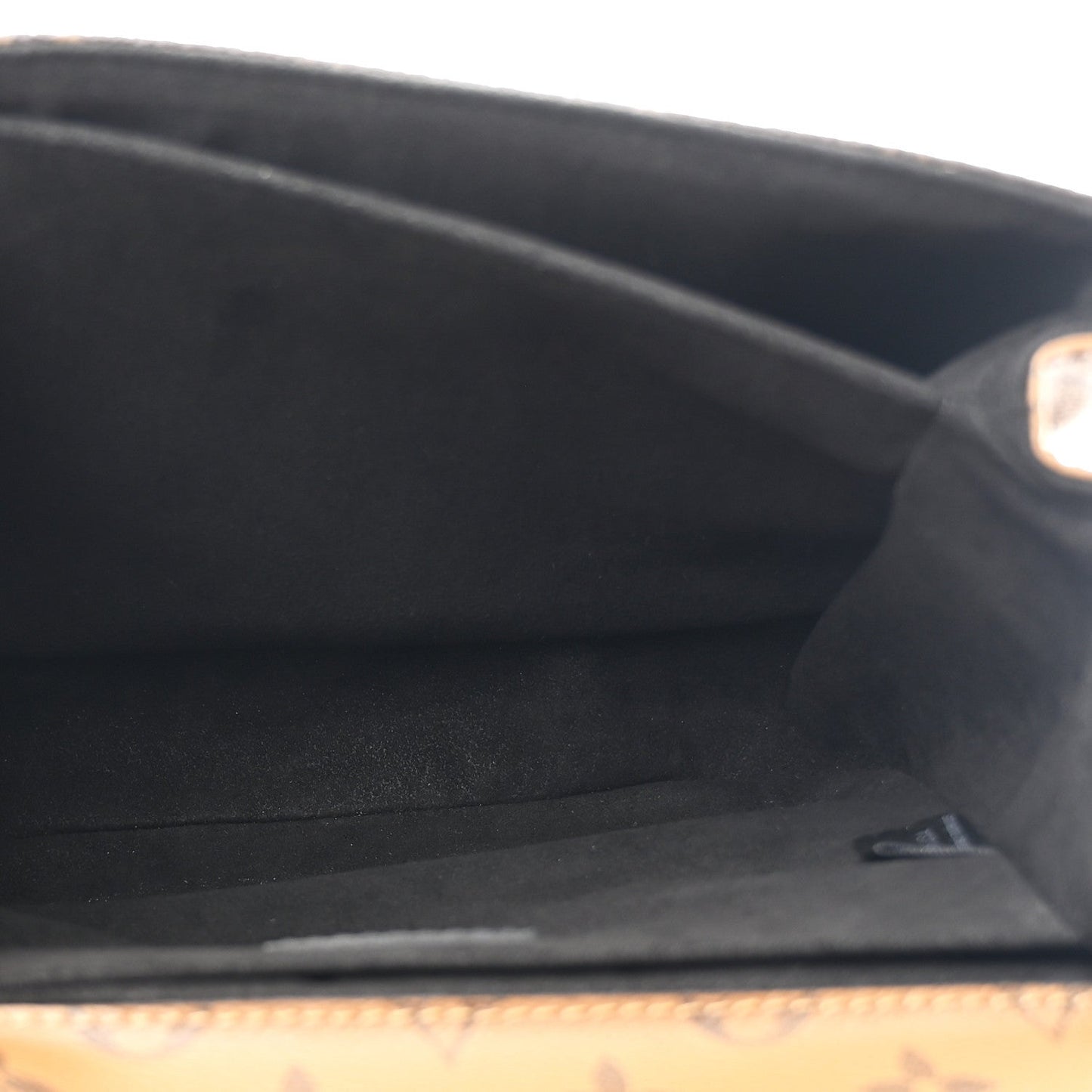Reverse Monogram Pochette Metis