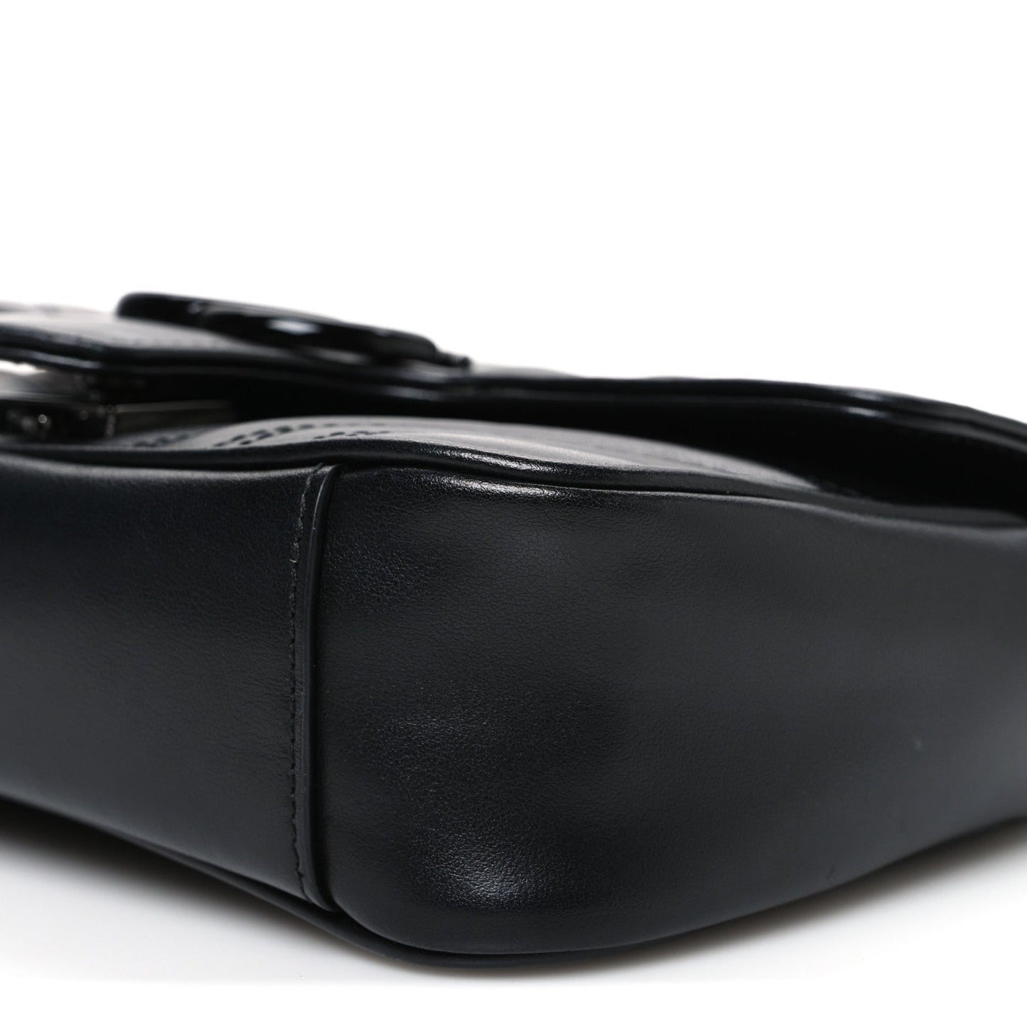 Calfskin Matelasse Monochrome Mini GG Marmont Shoulder Bag Black