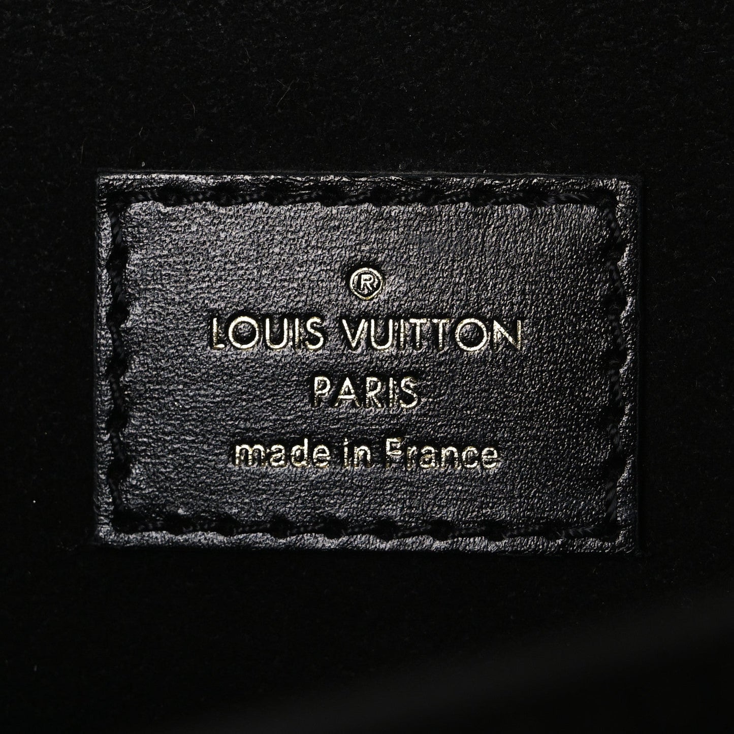 Reverse Monogram Pochette Metis