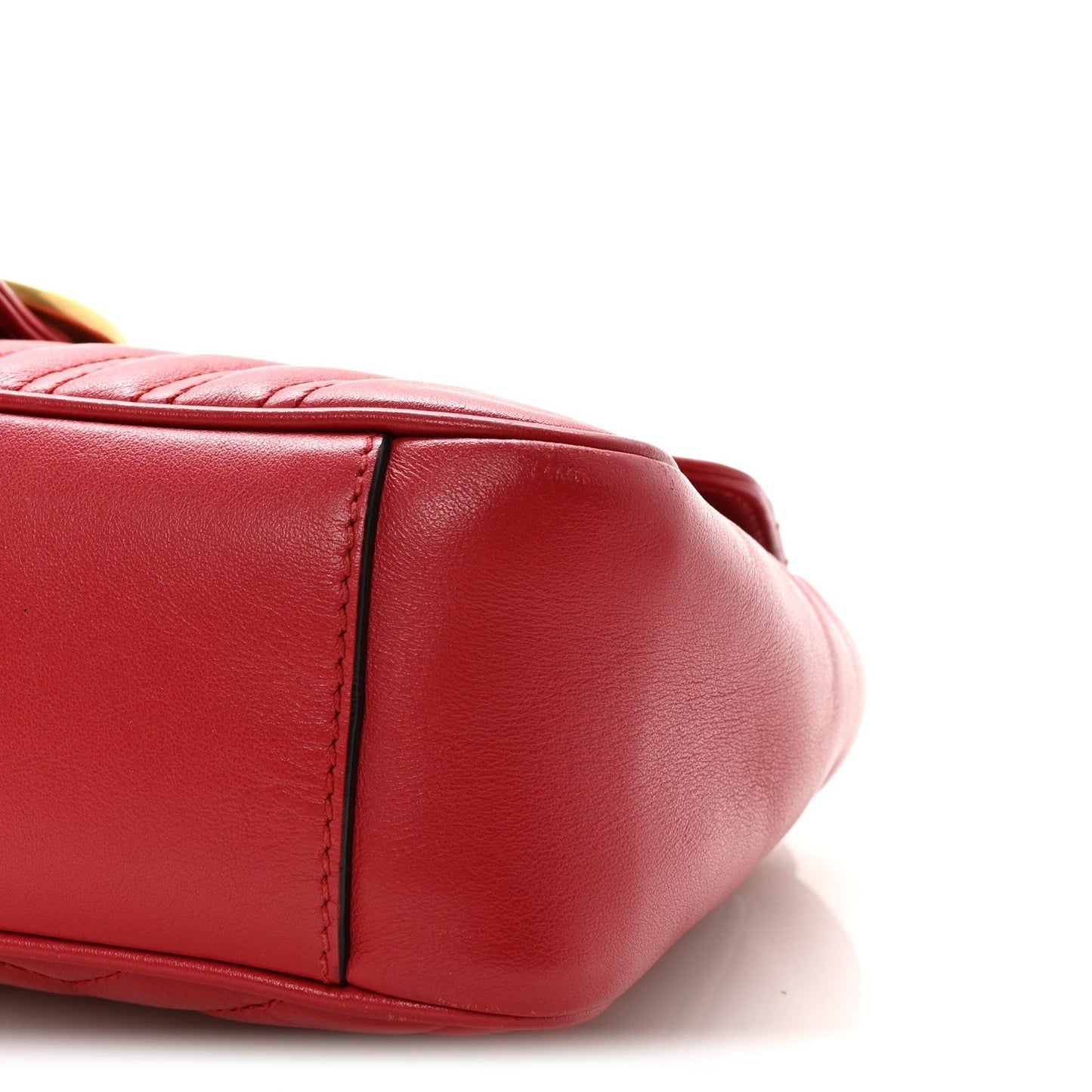 Calfskin Matelasse Small GG Marmont Shoulder Bag Hibiscus Red