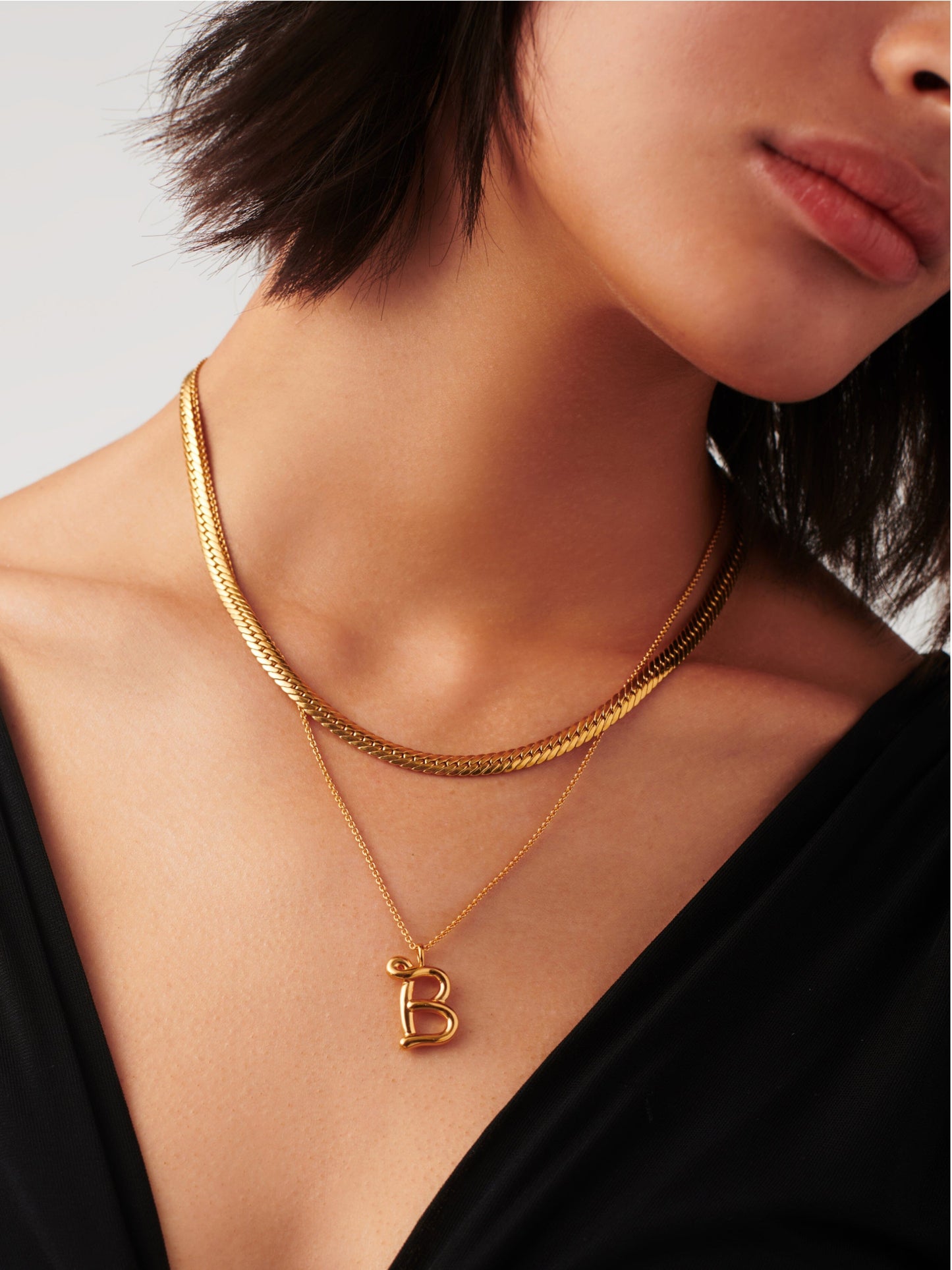 Curly Molten Initial Pendant Necklace - B | 18k Gold Vermeil