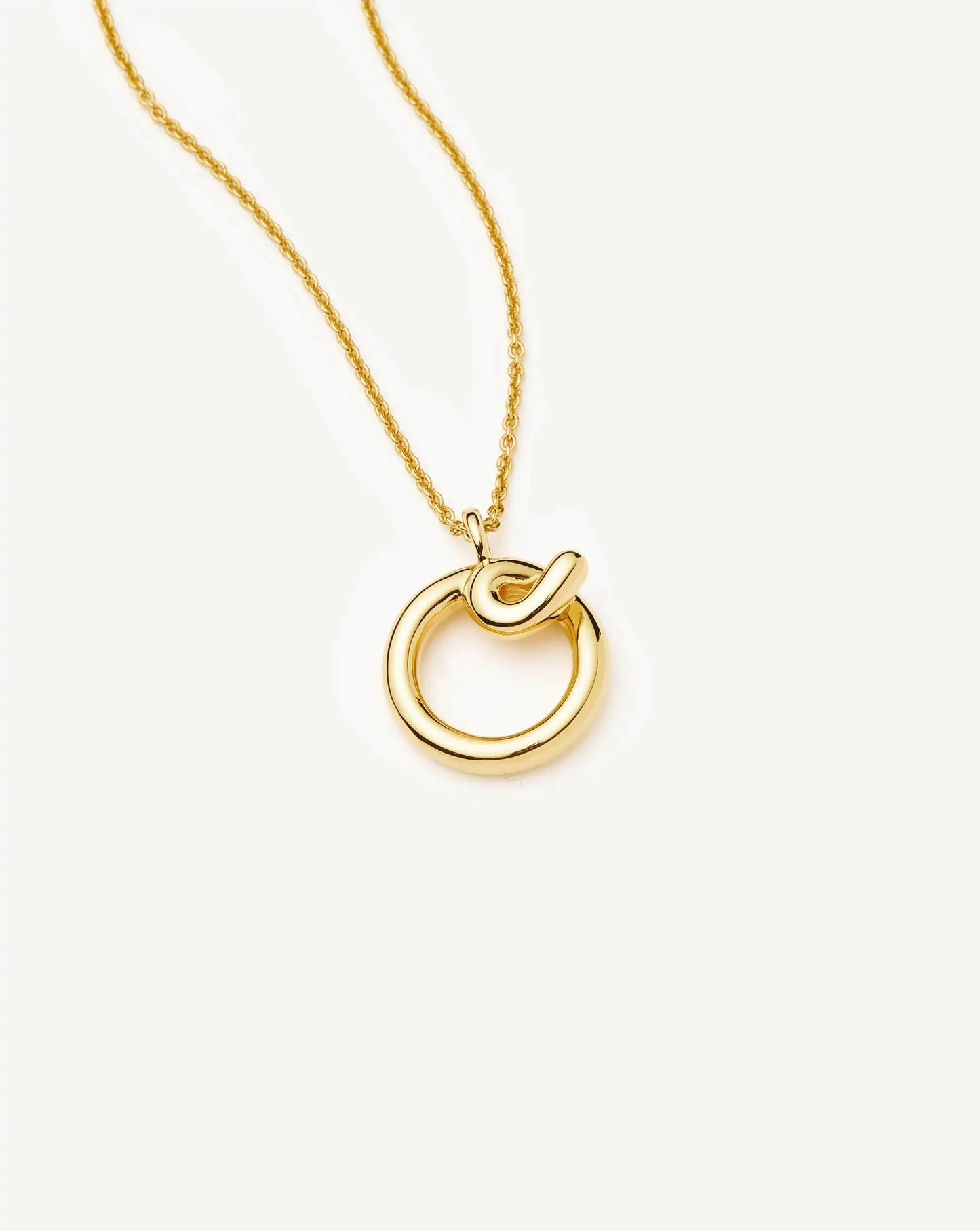 Curly Molten Initial Pendant Necklace - O | 18k Gold Vermeil