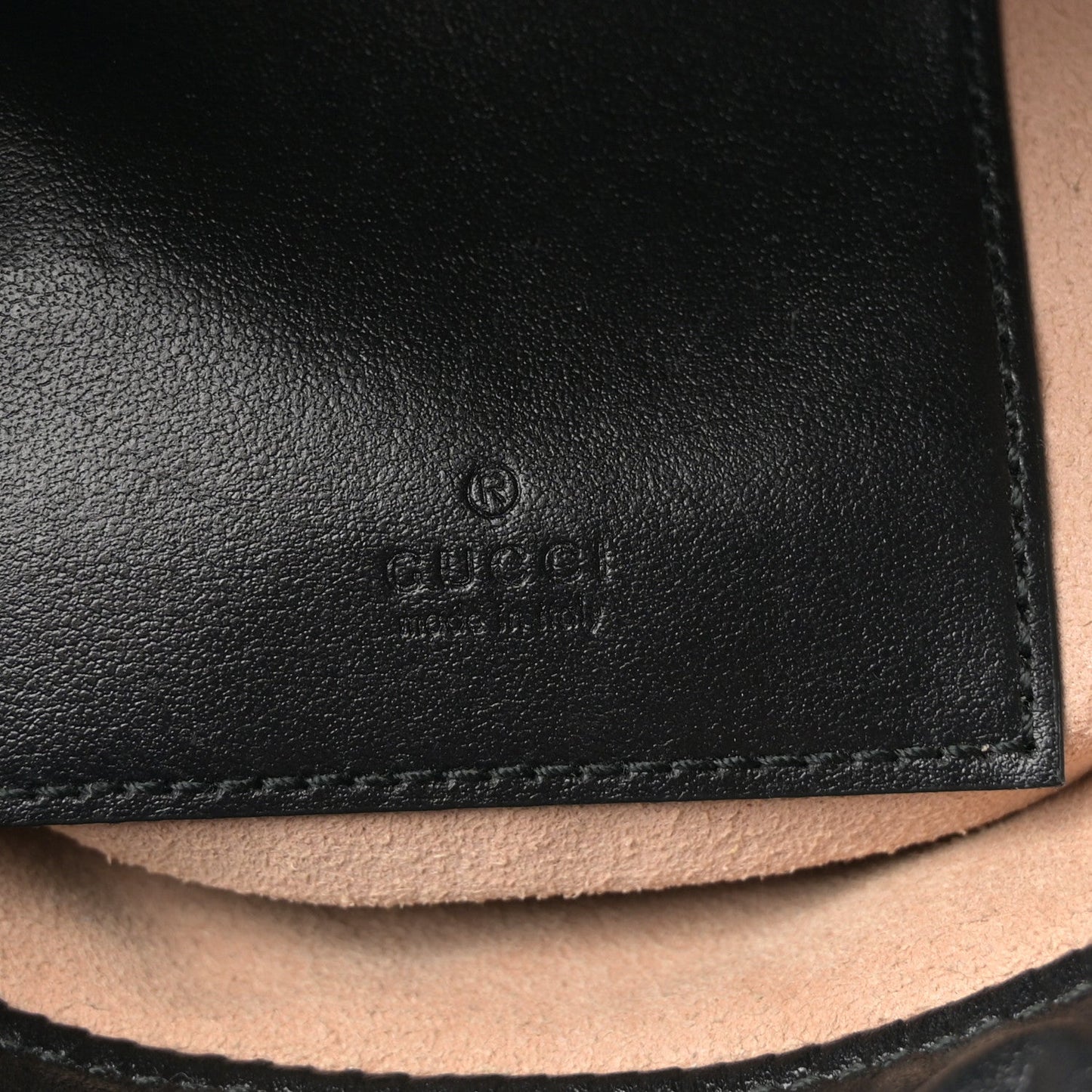 Calfskin Matelasse Mini GG Marmont 2.0 Bucket Bag Black