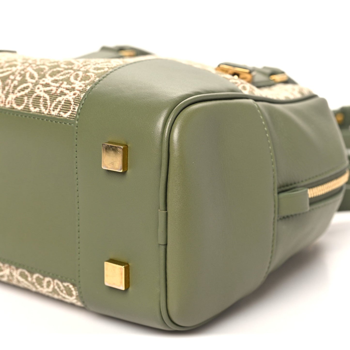 Jacquard Anagram Calfskin Amazona 19 Avocado Green