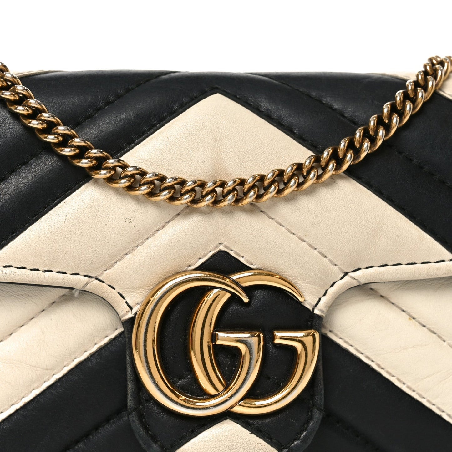 Calfskin Matelasse Super Mini GG Marmont Shoulder Bag Black White