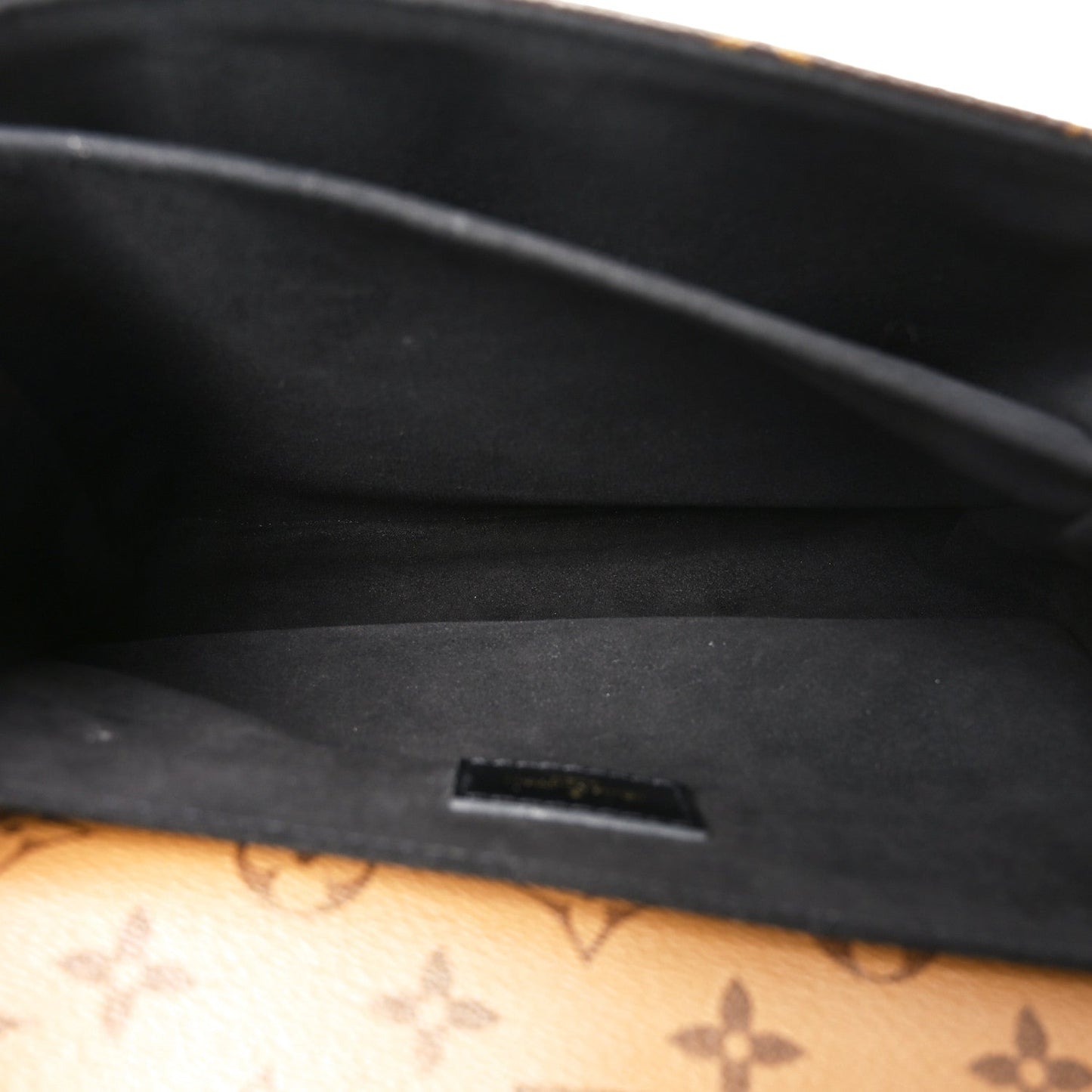 Reverse Monogram Pochette Metis