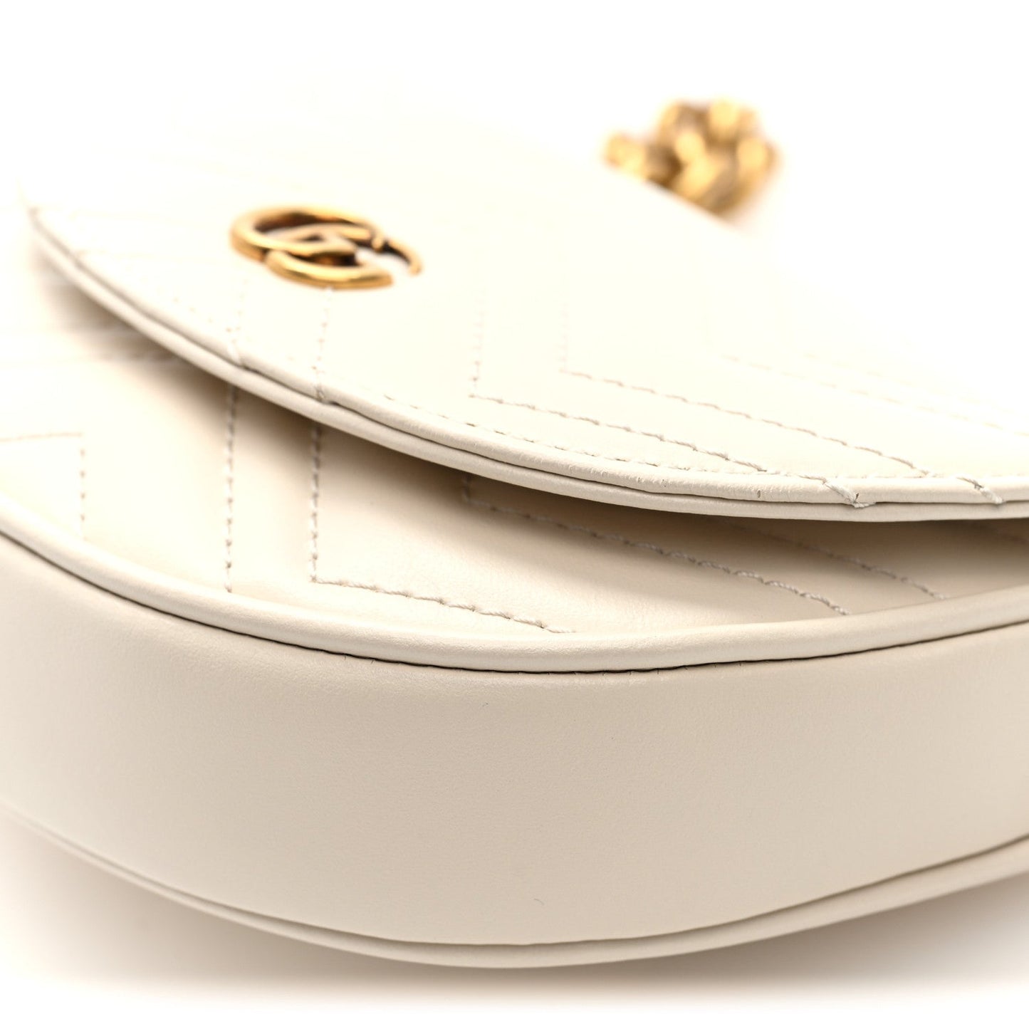 Calfskin Matelasse Mini GG Marmont Chain Belt Bag Mystic White