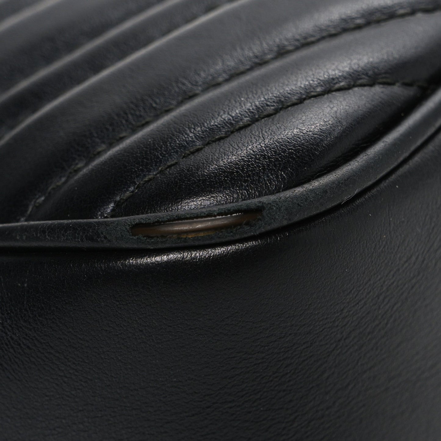 Calfskin Matelasse Small GG Marmont Chain Shoulder Bag Black