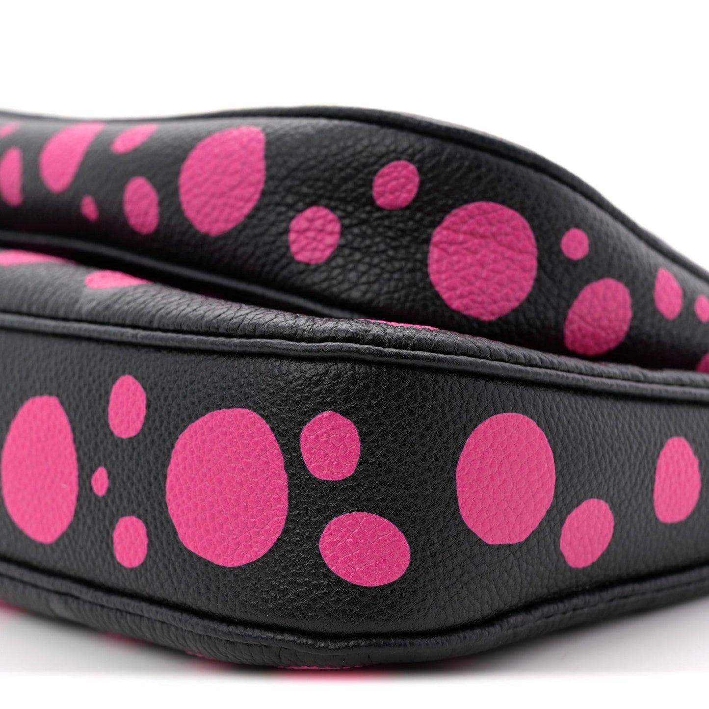 LV X YK Empreinte Multi Pochette Accessories Black Fuchsia