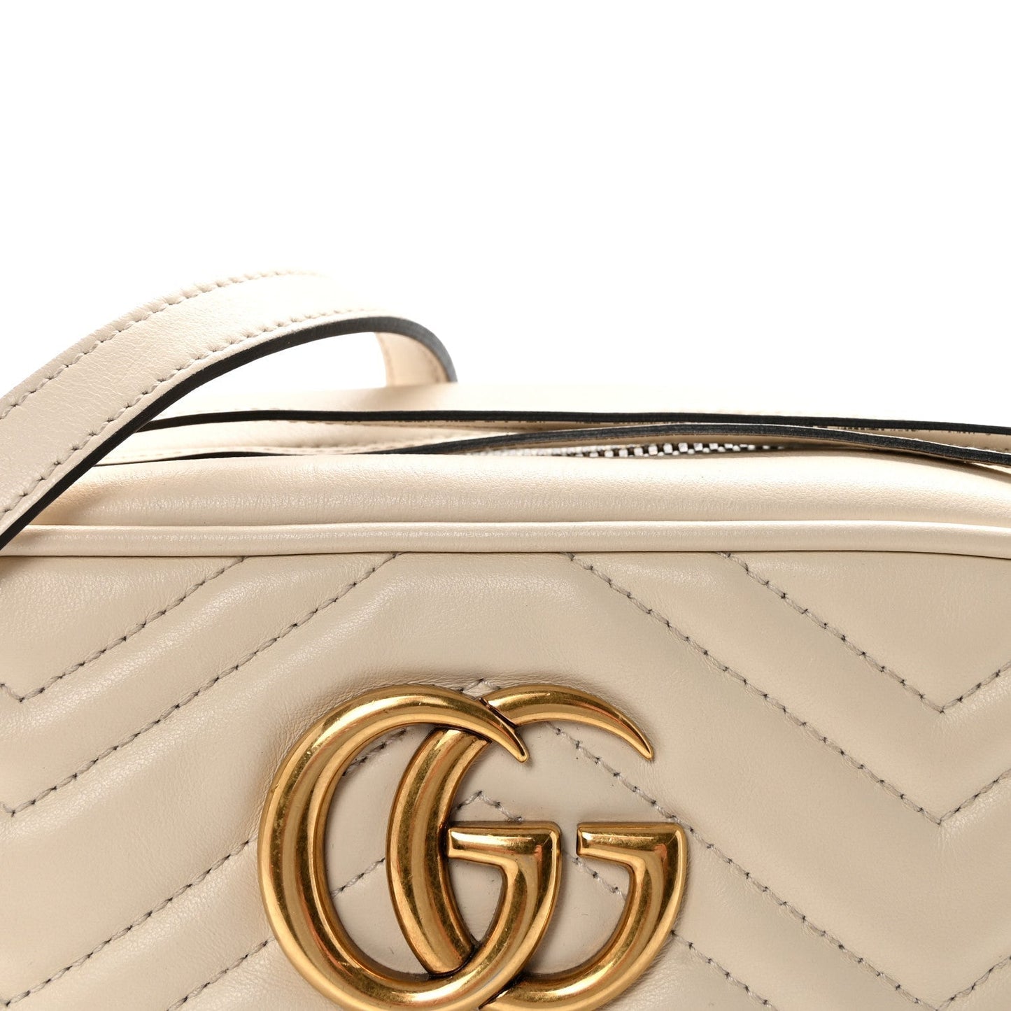 Calfskin Matelasse Small GG Marmont Chain Shoulder Bag White