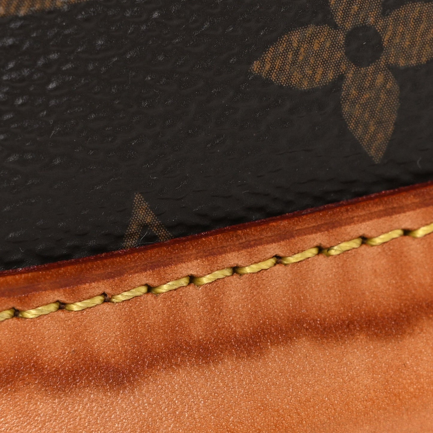 Monogram Alma BB