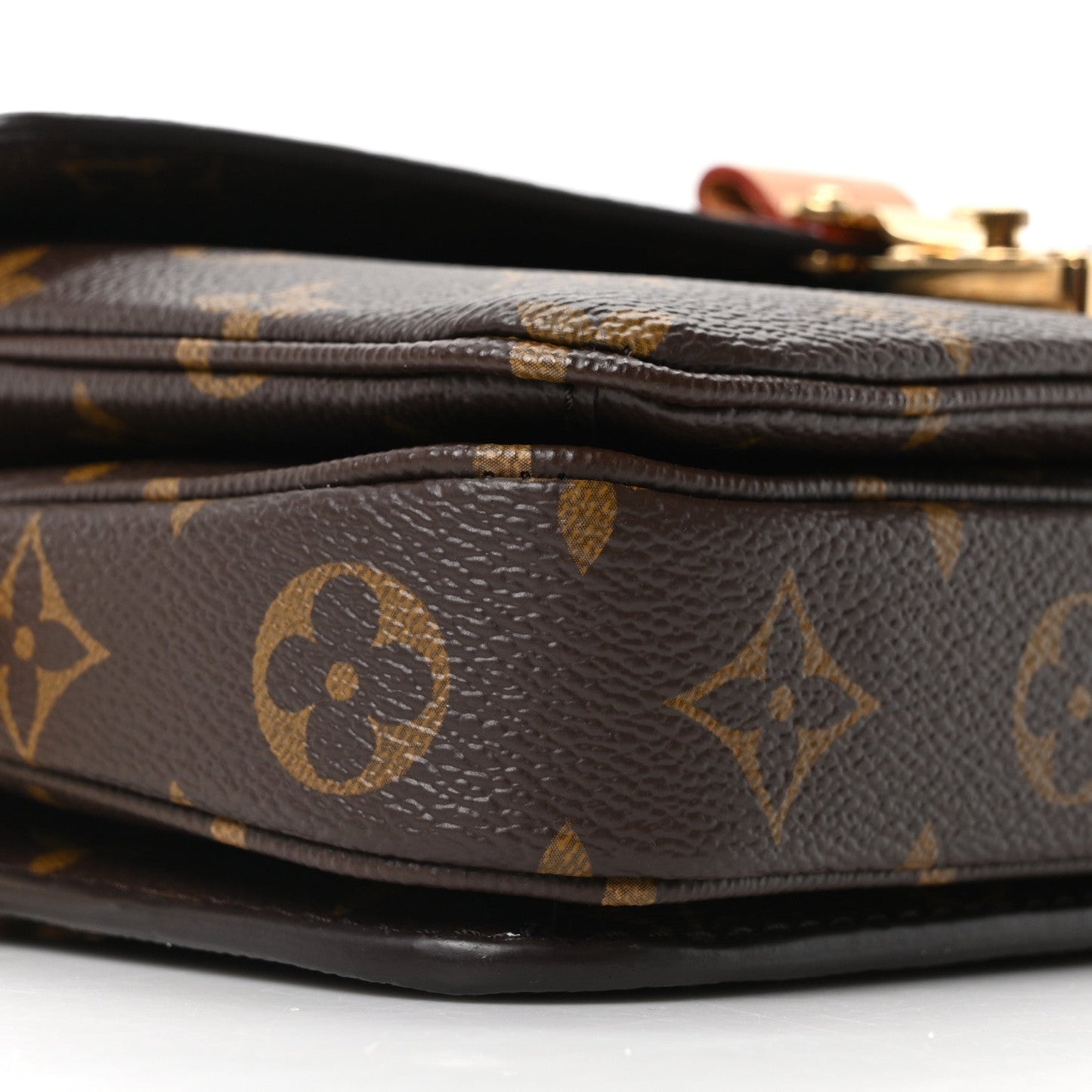 Monogram Pochette Metis East West