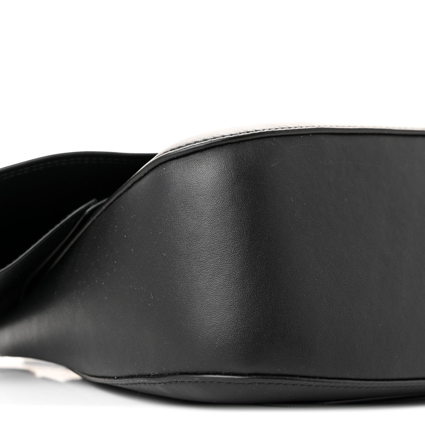 Smooth Calfskin Donut Chain Medium Ola Shoulder Bag Black