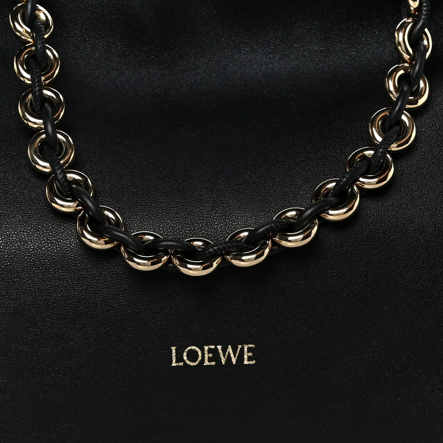 Mellow Nappa Medium Donut Chain Flamenco Knot Clutch Black