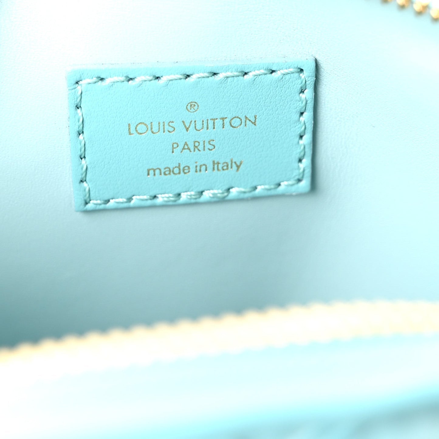 Lambskin Malletage Alma Nano Lagoon Blue