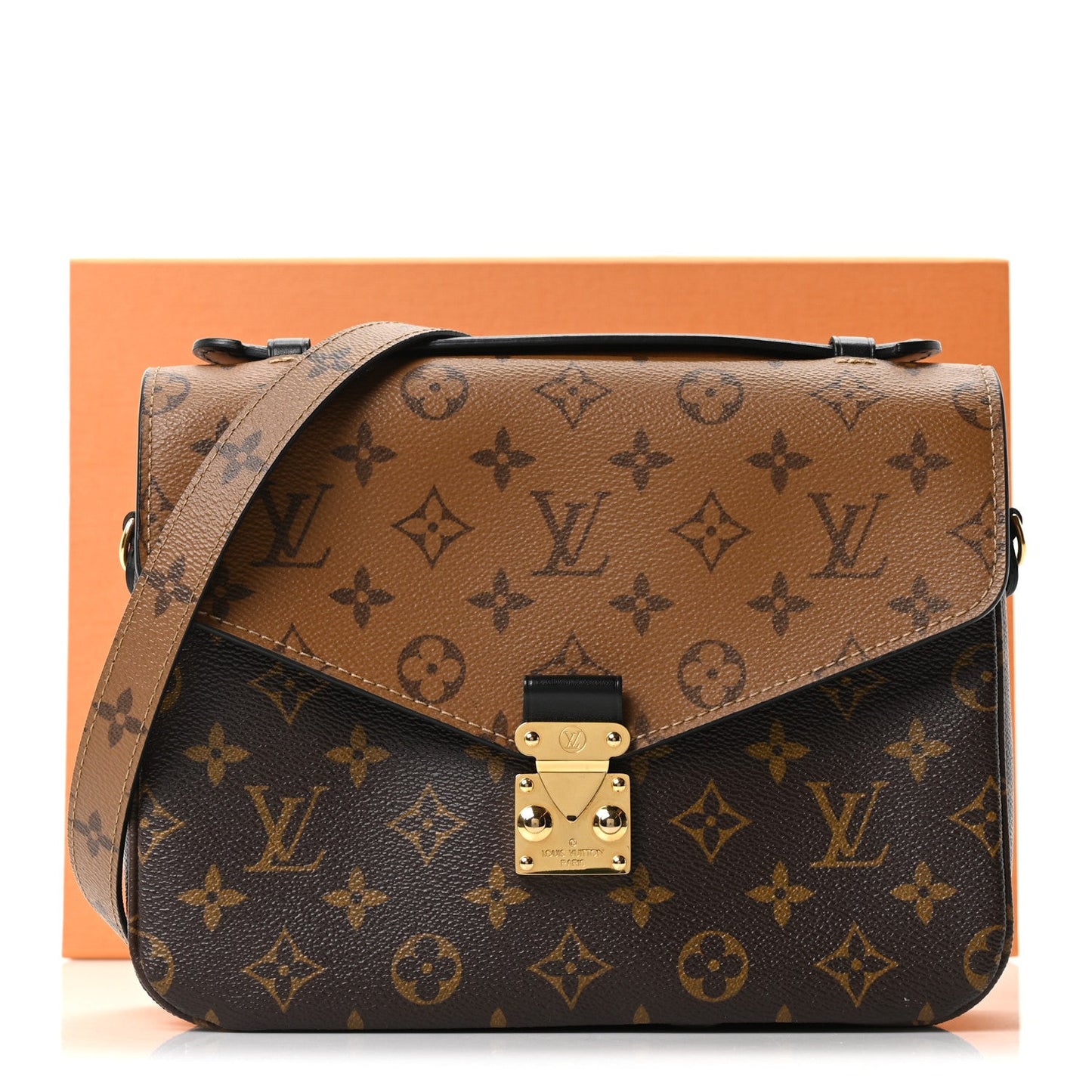 Reverse Monogram Pochette Metis