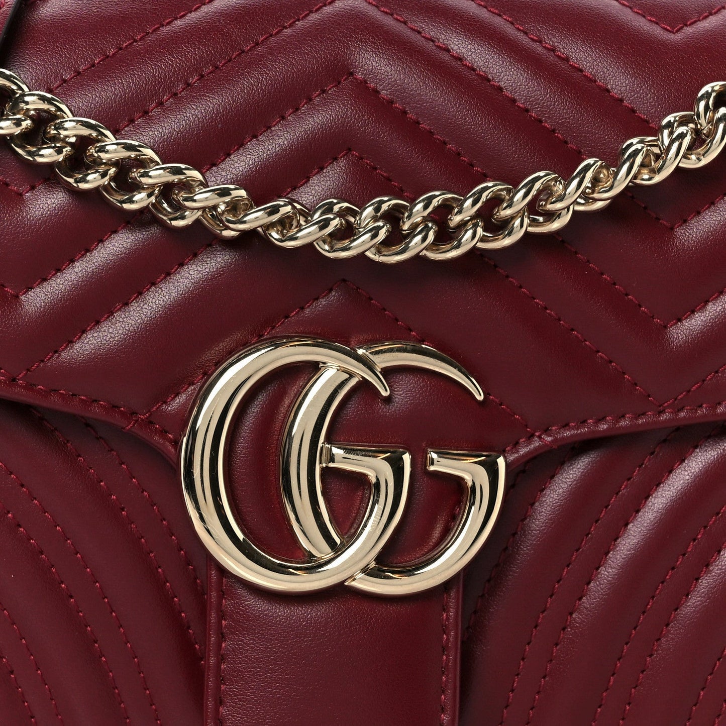 Calfskin Matelasse Small GG Marmont Shoulder Bag Rosso Ancora Red