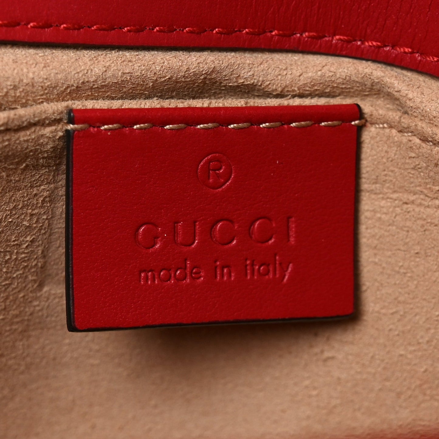 Calfskin Matelasse Small GG Marmont Shoulder Bag Hibiscus Red