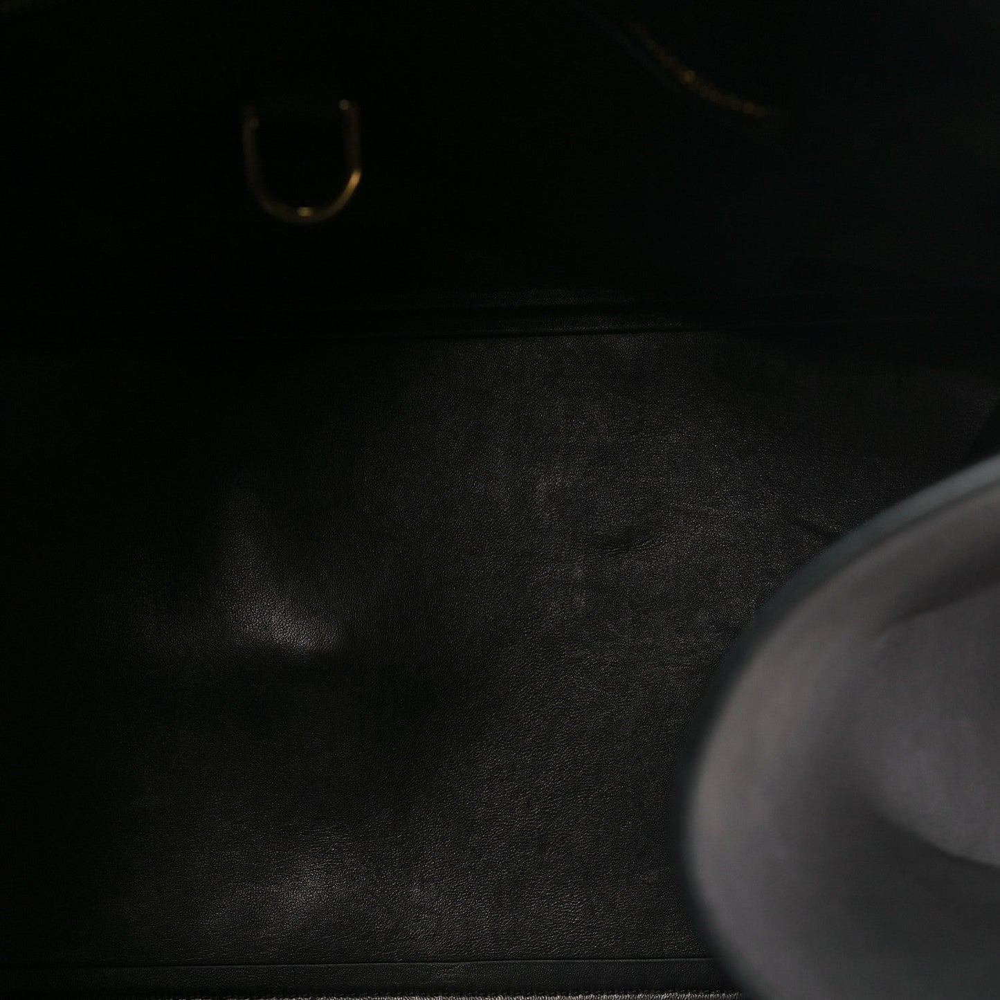 Polished Saddle Calfskin Soft Margaux 17 Black