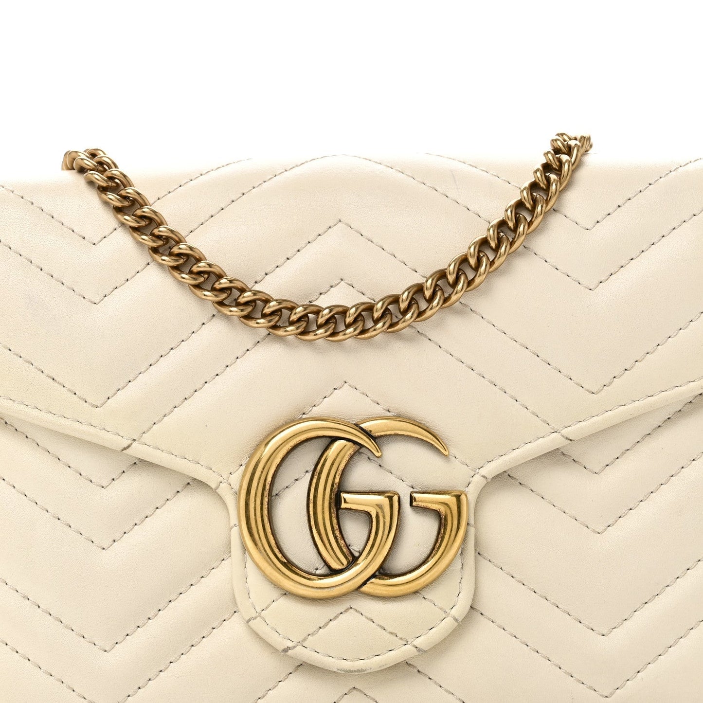 Calfskin Matelasse GG Marmont Chain Wallet Mystic White