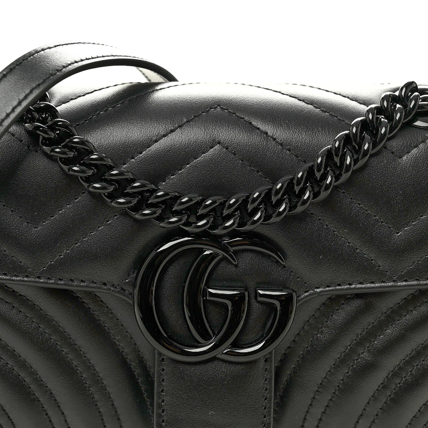 Calfskin Matelasse Monochrome Mini GG Marmont Shoulder Bag Black
