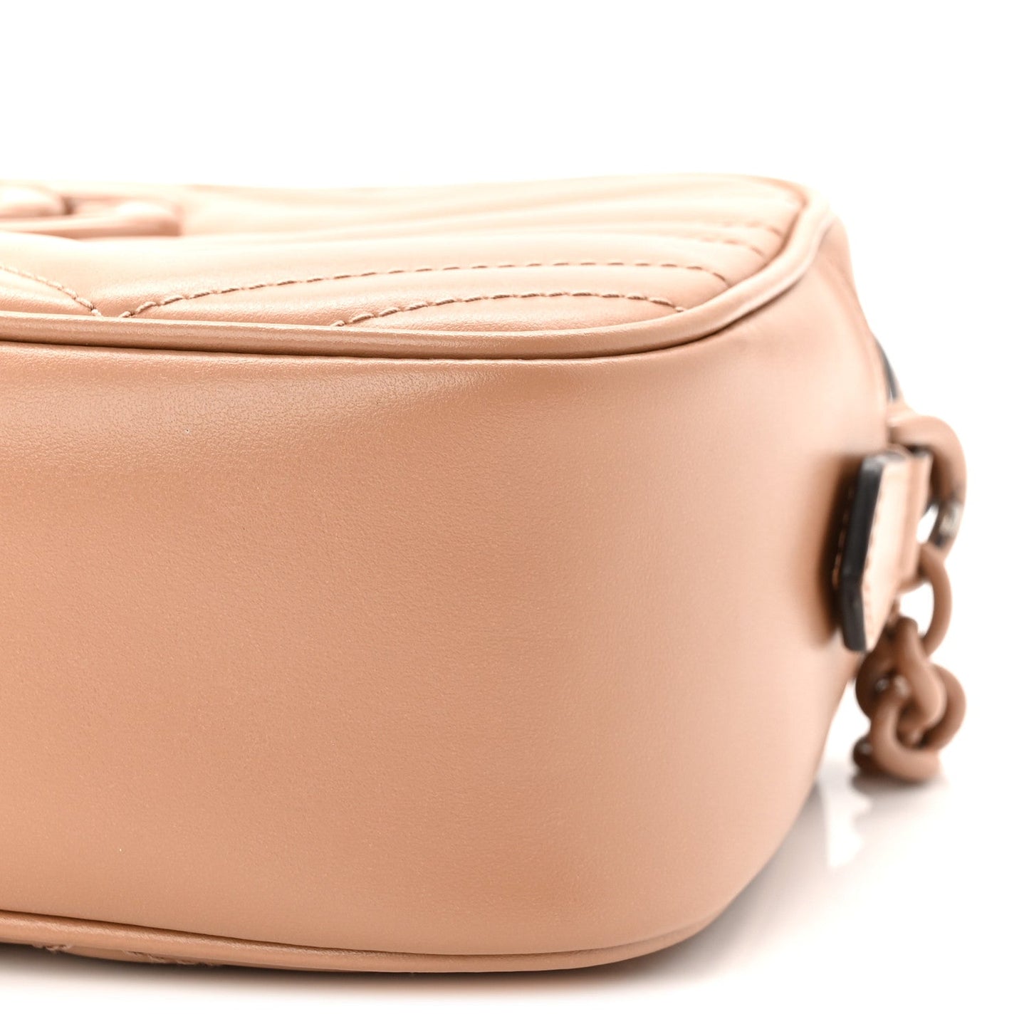 Calfskin Matelasse Monochrome Small GG Marmont Chain Shoulder Bag Camelia