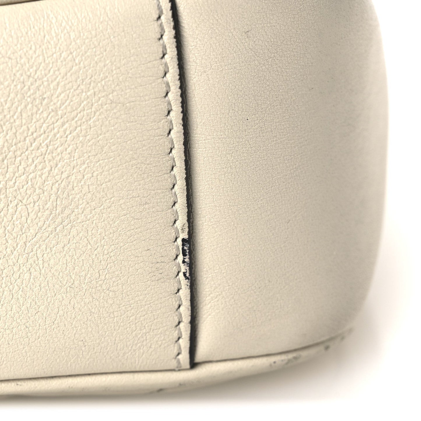 Calfskin Matelasse Mini GG Marmont Shoulder Bag White