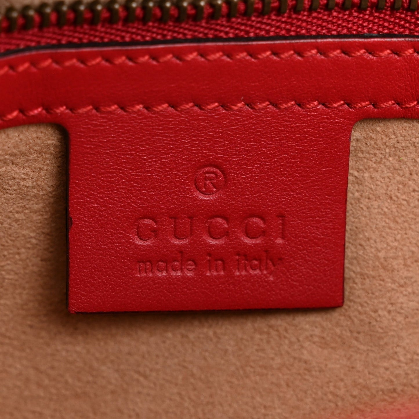 Calfskin Matelasse Small GG Marmont Shoulder Bag Hibiscus Red