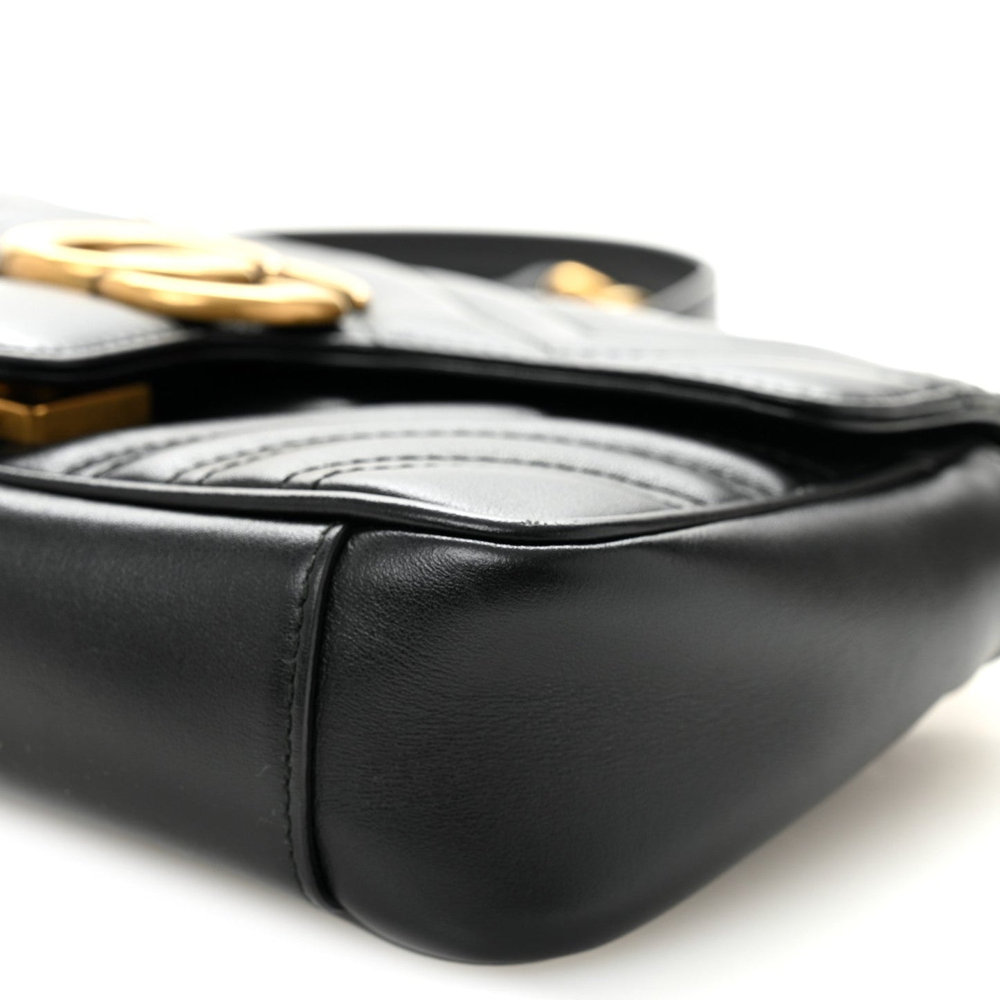 Calfskin Matelasse Small GG Marmont Shoulder Bag Black