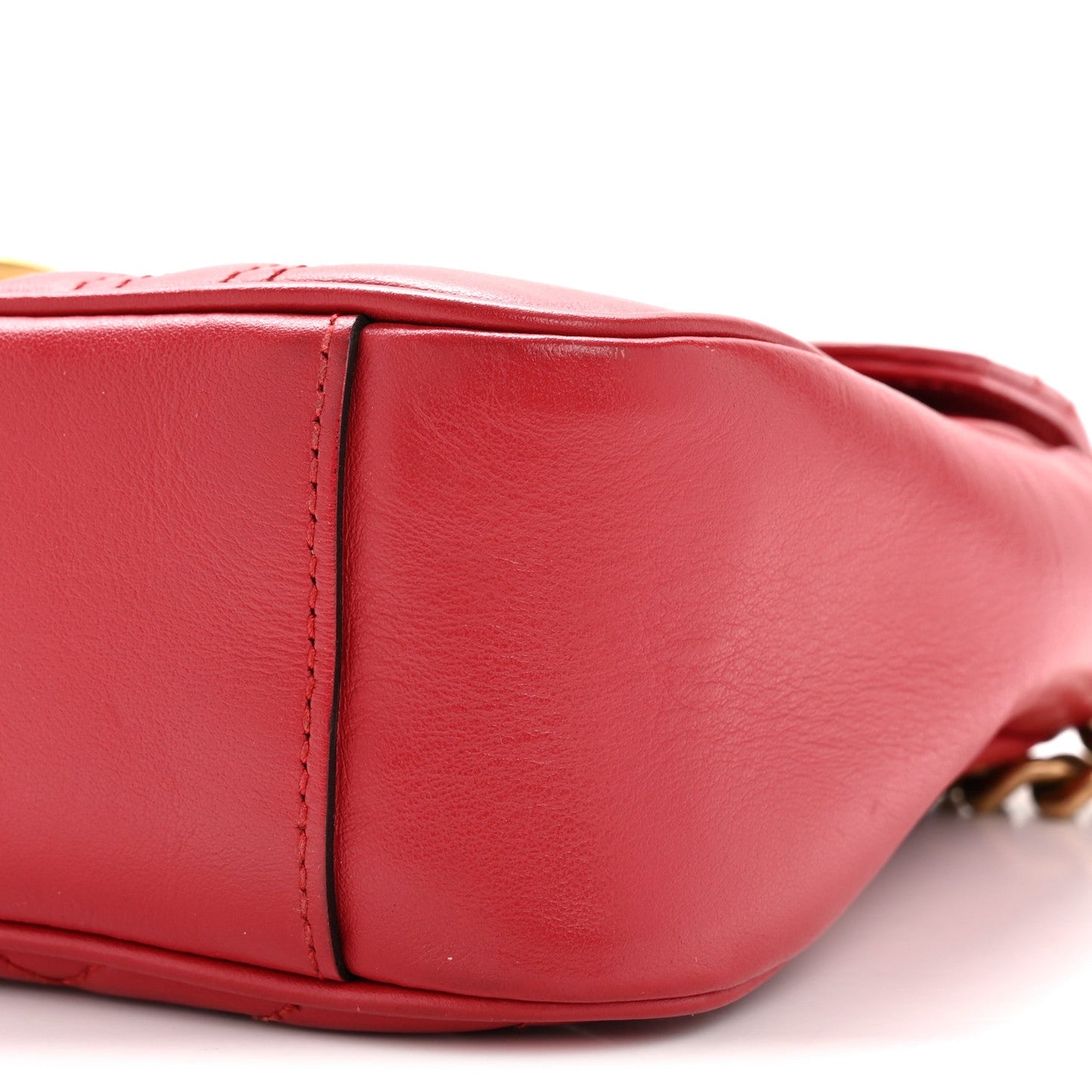 Calfskin Matelasse Small GG Marmont Shoulder Bag Hibiscus Red