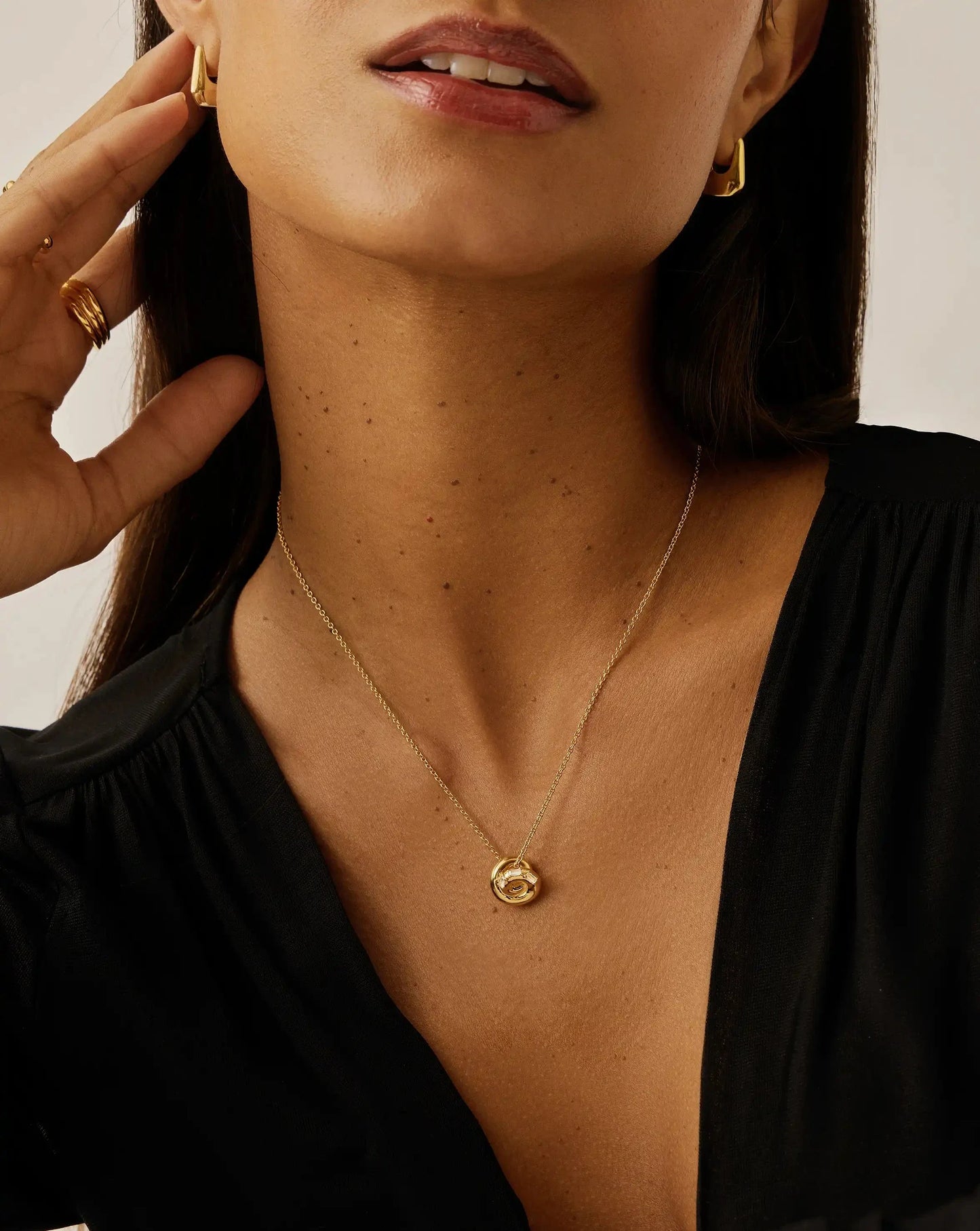 Lucy Williams Pavé Knot Pendant Necklace  | 18k Gold Plated