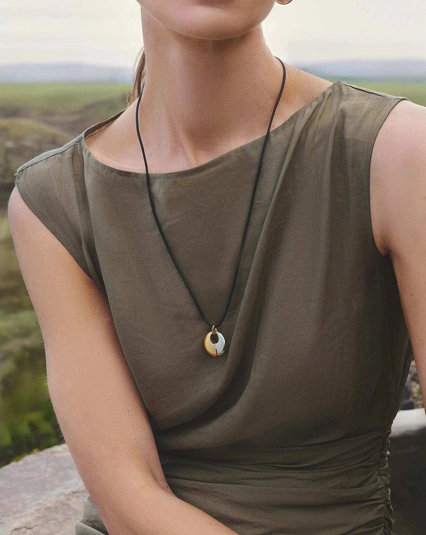 Sculptural Pebble Pendant Necklace Set | Mixed Metal