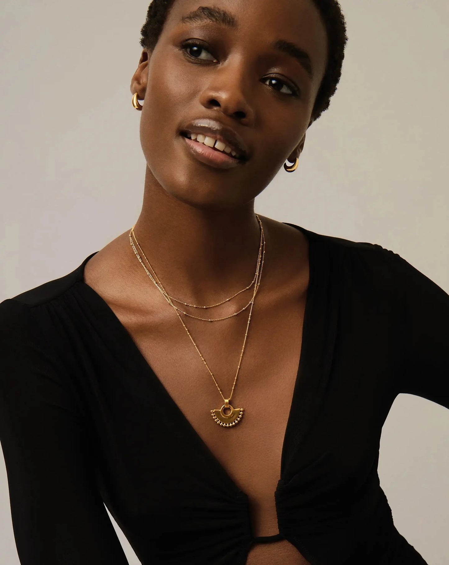 Zenyu Fan Necklace | 18k Gold Plated